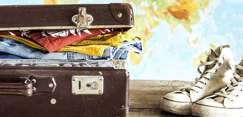 Koffer packen für ein Ferienlager
