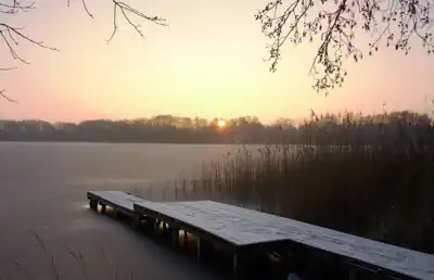 sonnenaufgang-am-wandlitzer-see-in-brandenburg