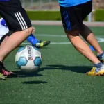 ein-fussballspiel-in-den-osterferien-auf-kunstrasen