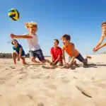 kinder-spielen-am-strand-volleyball-und-lernen-aktiv-spanisch