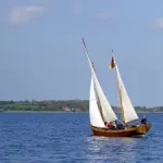 eine-segel-kutter-fahrt-auf-der-ostsee-im-ferienlager