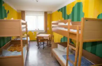 ein-zimmer-beispiel-im-ferienlager-am-braunsteich-in-sachsen